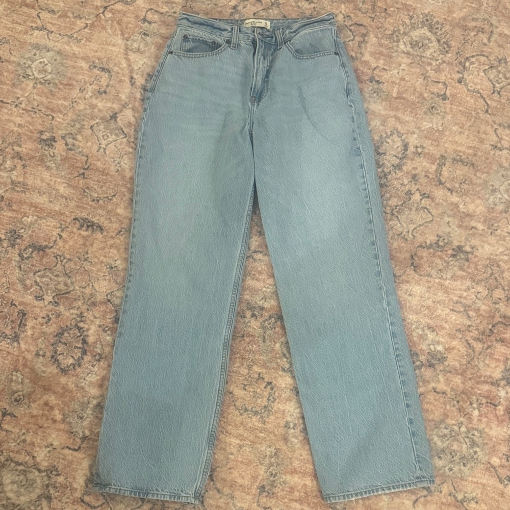 Abercrombie the loose high rise jean curve love